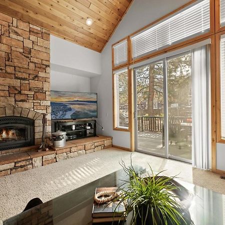 New Serenity Lodge Base Of Snow Summit Hot Tub بيغ بير لاكي، سان بيرناردينو، كاليفورنيا المظهر الخارجي الصورة