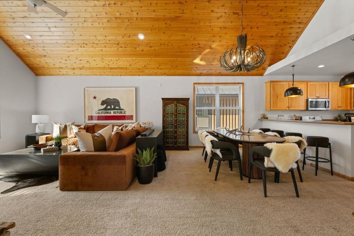 New Serenity Lodge Base Of Snow Summit Hot Tub بيغ بير لاكي، سان بيرناردينو، كاليفورنيا المظهر الخارجي الصورة